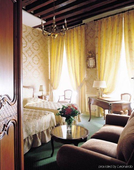 Hotel D'Angleterre Paris Bilik gambar